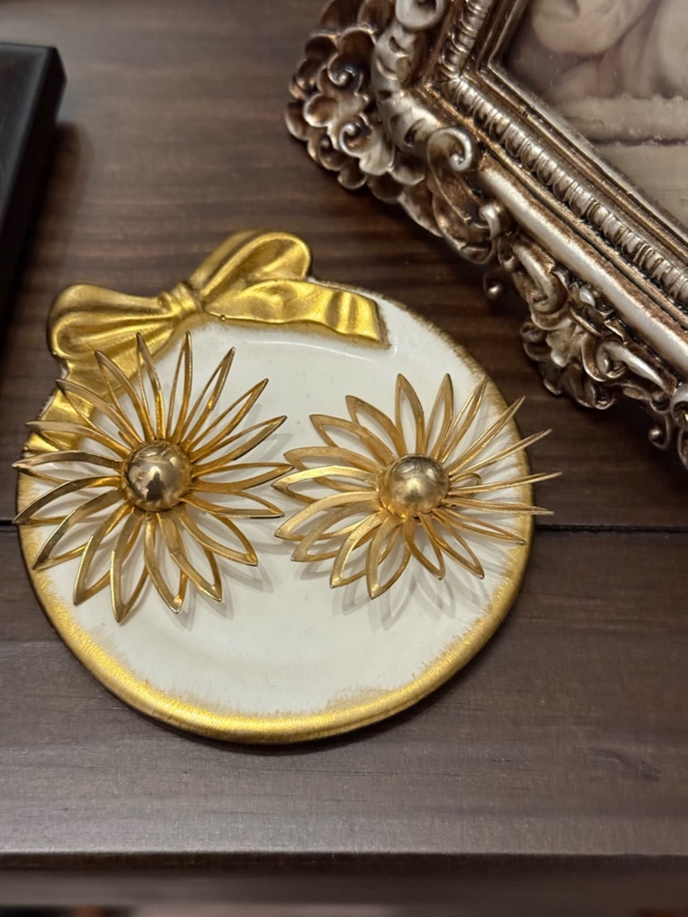 SARAH COVENTRY | Gold Tone Flower Clip-Ons